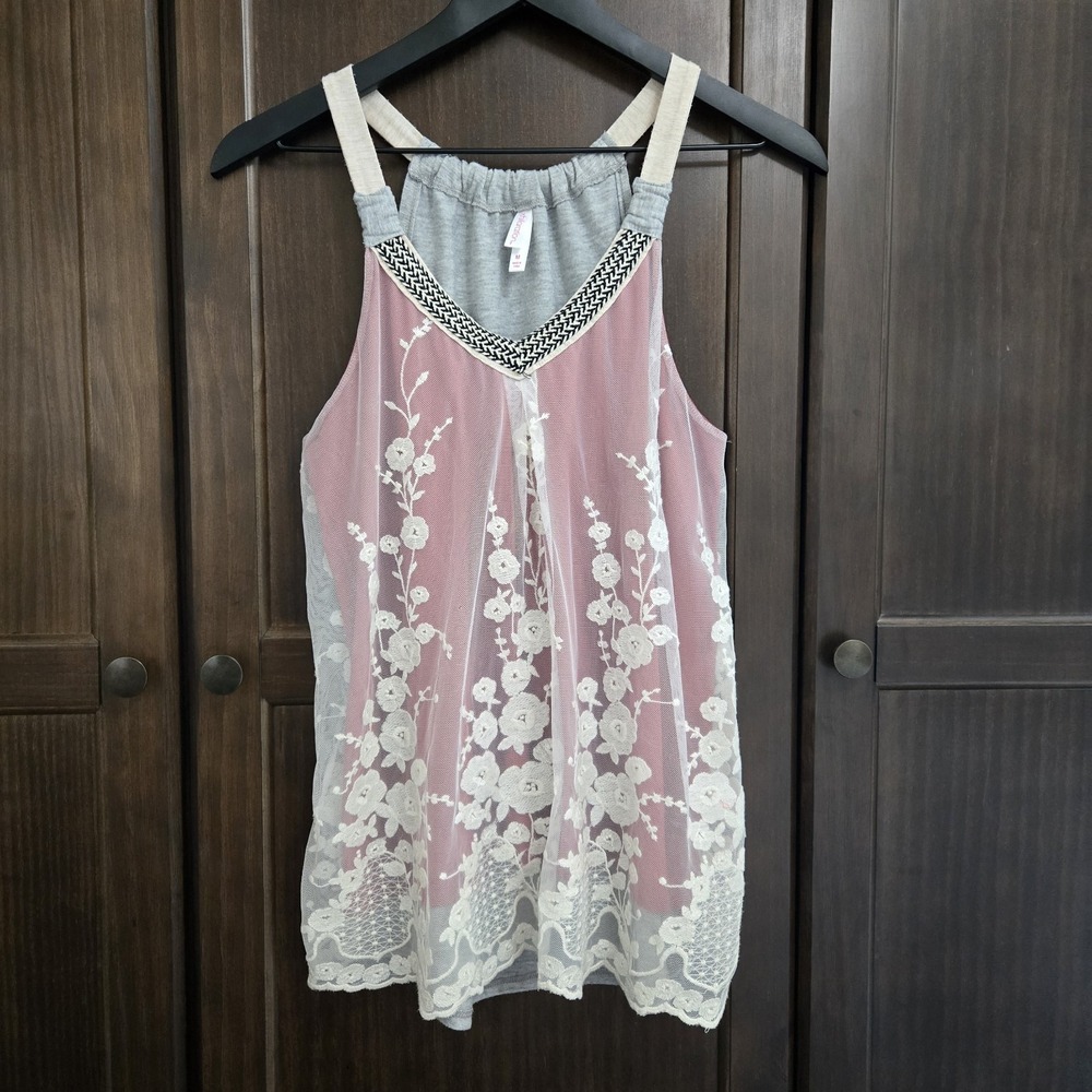 Xhilaration Boho Red Gray Cream Lace Front Overlay V Neck Tank Festival Medium‎